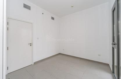 Apartment - 2 Bedrooms - 2 Bathrooms for rent in Hayat Boulevard 2B - Hayat Boulevard 2 - Hayat Boulevard - Town Square - Dubai