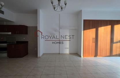 Apartment - Studio - 1 Bathroom for rent in Skycourts Tower E - Skycourts Towers - Dubai Land Residence Complex - Dubai Apartment - Studio - 1 Bathroom for rent in Skycourts Tower E - Skycourts Towers - Dubai Land Residence Complex - Dubai