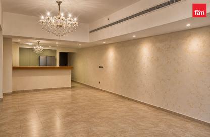 Apartment - 2 - 2 for rent in Marina Residences 6 - Marina Residences - Palm Jumeirah - Dubai