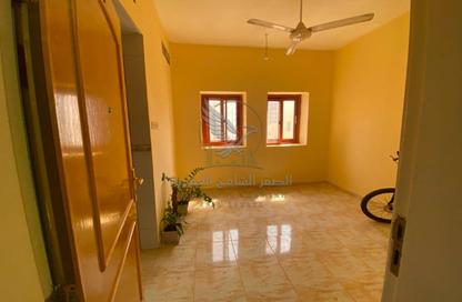 Apartment - Studio - 1 Bathroom for rent in Al Mujarrah - Al Sharq - Sharjah Apartment - Studio - 1 Bathroom for rent in Al Mujarrah - Al Sharq - Sharjah