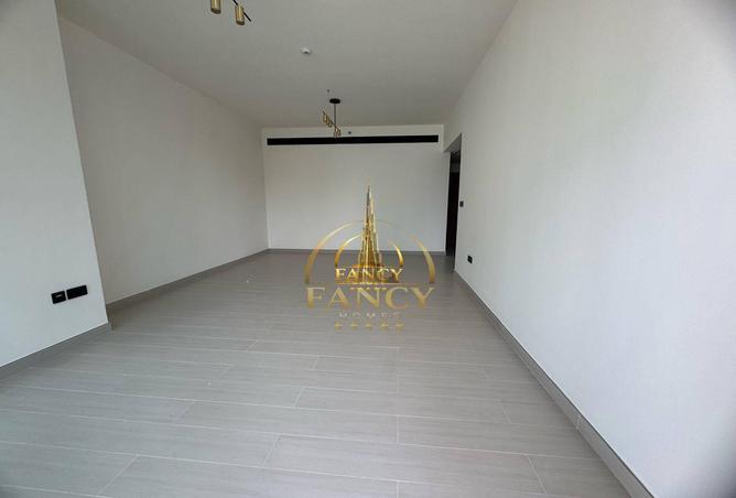 122015674 - Property Image 3