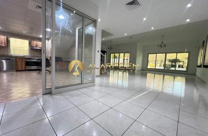 Villa - 4 - 6 for rent in Circle Villas - Jumeirah Village Circle - Dubai
