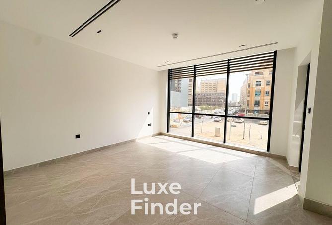 76985866 - Property Image 3