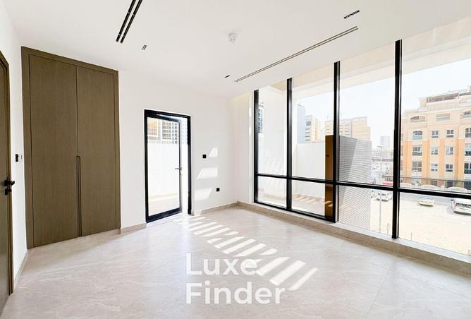 76985866 - Property Image 2