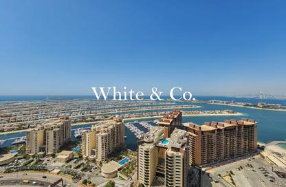Apartment - Studio - 1 Bathroom for sale in The Palm Tower - Palm Jumeirah - Dubai
