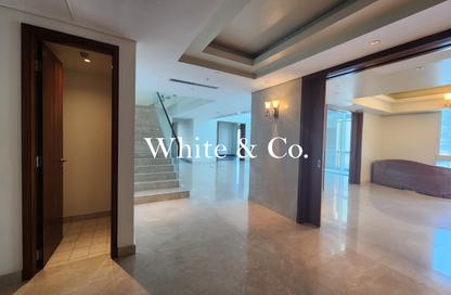 Penthouse - 4 Bedrooms - 5 Bathrooms for rent in Marina Residences 1 - Marina Residences - Palm Jumeirah - Dubai