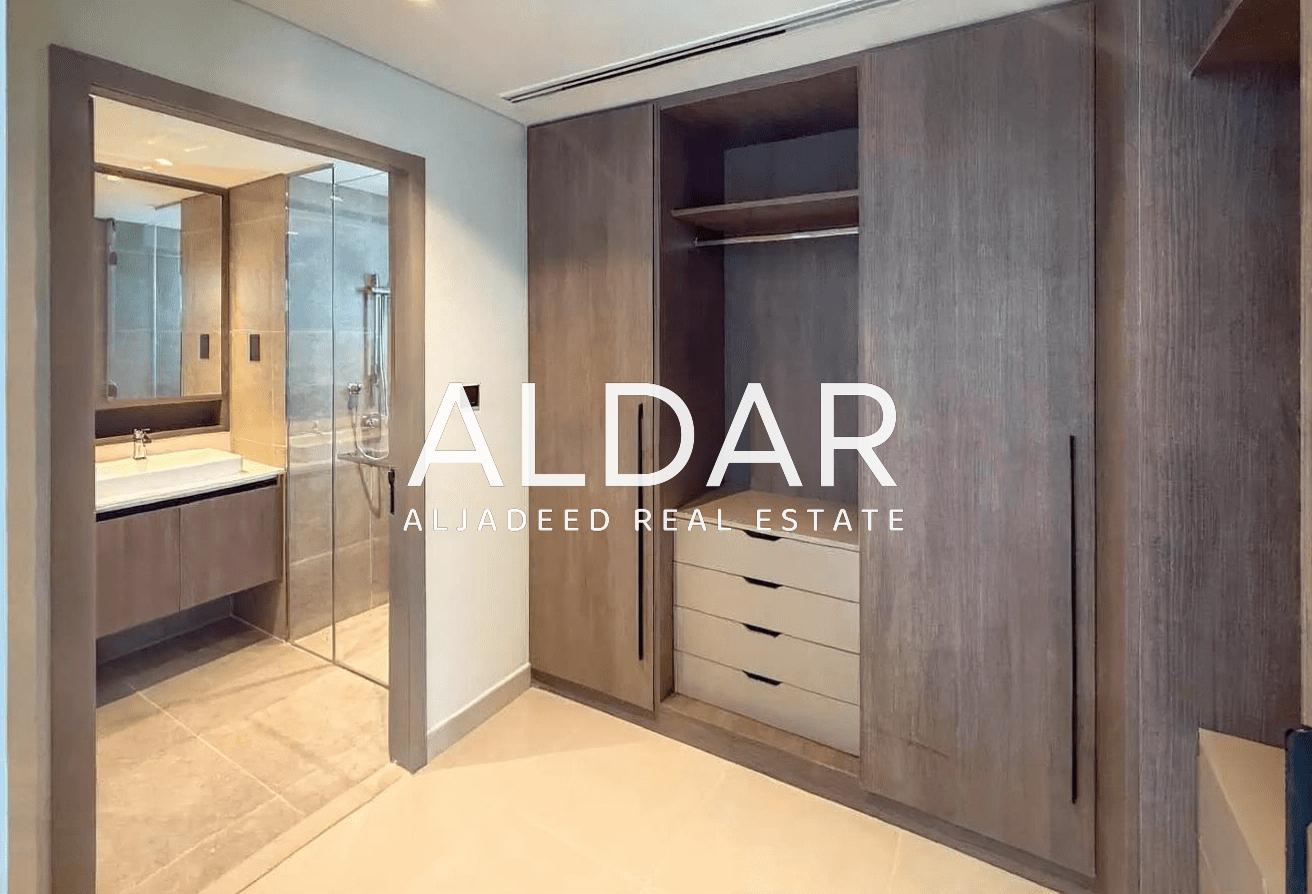 Corner Villa | Prime Location | Luxury Quality photo 8