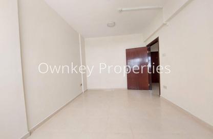 Apartment - Studio - 1 Bathroom for rent in Al Ghubaiba Building - Al Raffa - Bur Dubai - Dubai