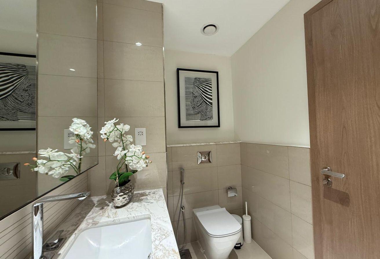 Luxury upgrade | Prime location | Multiple Cheques photo 12