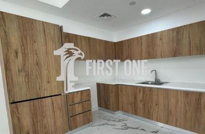 Duplex - 2 Bedrooms - 3 Bathrooms for rent in Oasis 2 - Oasis Residences - Masdar City - Abu Dhabi