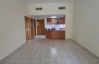 Apartment - 1 Bedroom - 2 Bathrooms for rent in Building 200 - Mogul Cluster - Discovery Gardens - Dubai