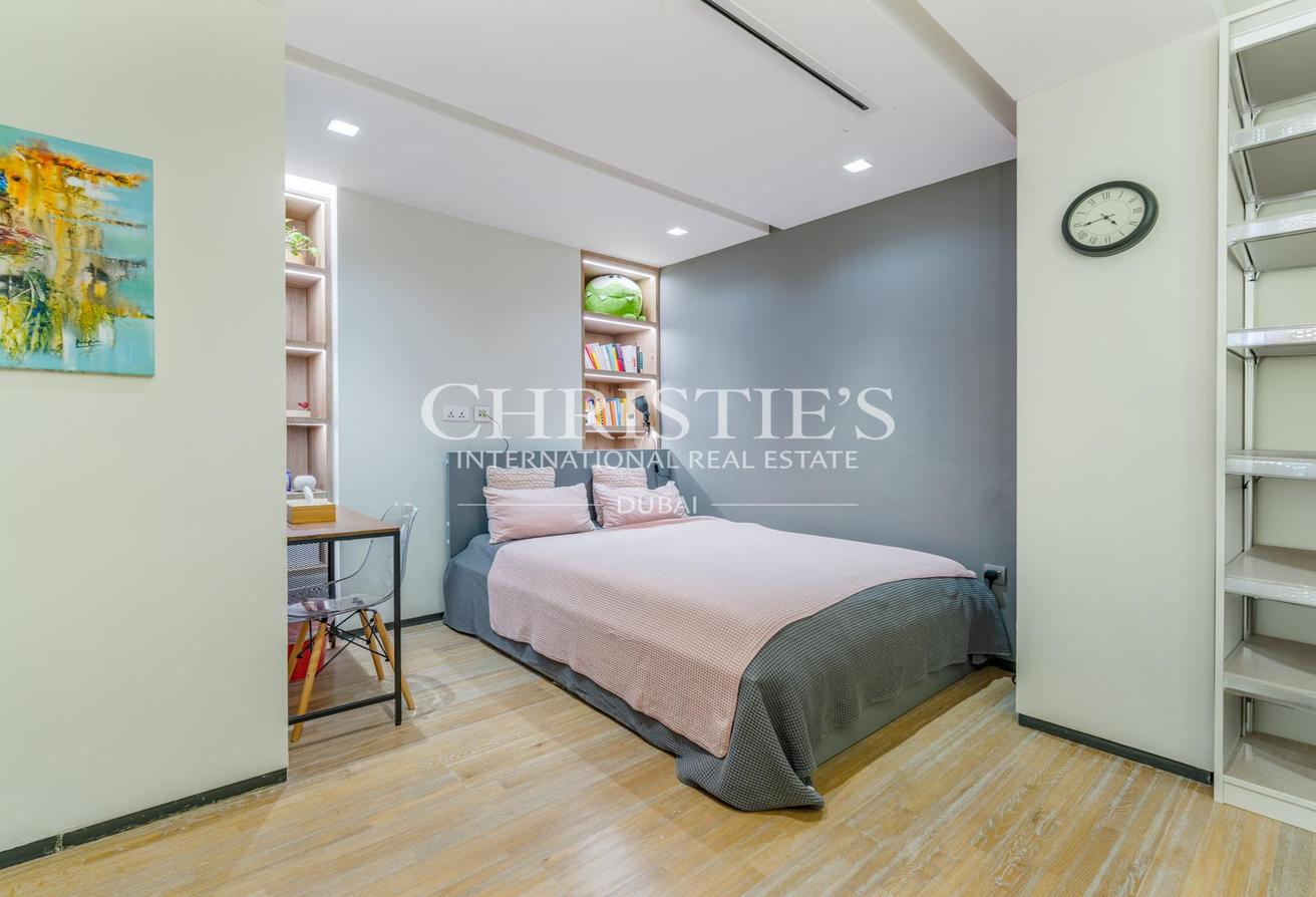 Furnished Duplex Penthouse with Park Views photo 12