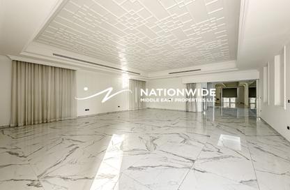Villa - 7+ - 7+ for sale in Shakhbout City - Abu Dhabi