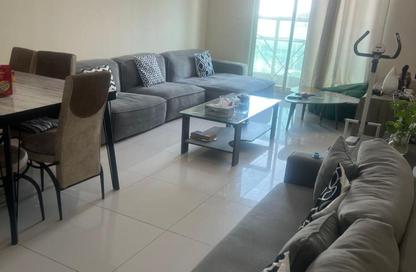 شقة - غرفة نوم - 2 حمامات للايجار في مساكن النخبة رقم 2 - مساكن النخبة الرياضية - مدينة دبي الرياضية - دبي