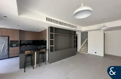 فيلا - 3 غرف نوم - 4 حمامات للايجار في الينابيع 11 - الينابيع - دبي