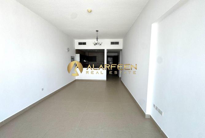 Premium 1 BR | Bright & Spacious | Prime Location photo 2