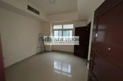 Apartment - 2 Bedrooms - 2 Bathrooms for rent in Al Qulaya'ah - Al Sharq - Sharjah