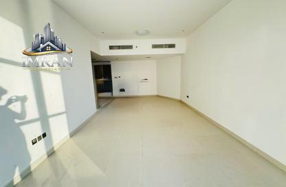 Apartment - 2 Bedrooms - 3 Bathrooms for rent in Riviera Tower - Al Khan Corniche - Al Khan - Sharjah Apartment - 2 Bedrooms - 3 Bathrooms for rent in Riviera Tower - Al Khan Corniche - Al Khan - Sharjah