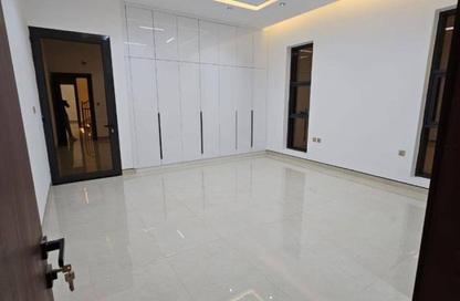 Apartment - 5 Bedrooms - 6 Bathrooms for sale in Al Helio 2 - Al Helio - Ajman
