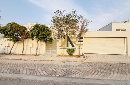 Villa - 4 Bedrooms - 5 Bathrooms for rent in Barashi - Al Badie - Sharjah