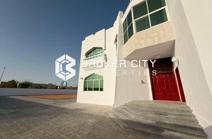 Villa - 6 - 7+ for sale in Khalifa City A - Khalifa City - Abu Dhabi