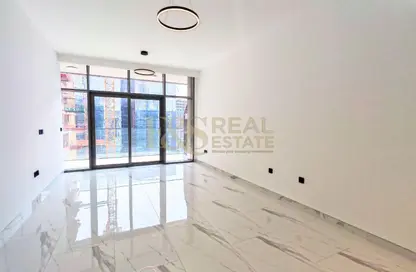 Apartment - 1 Bedroom - 2 Bathrooms for rent in Royal Regency - Business Bay - Dubai