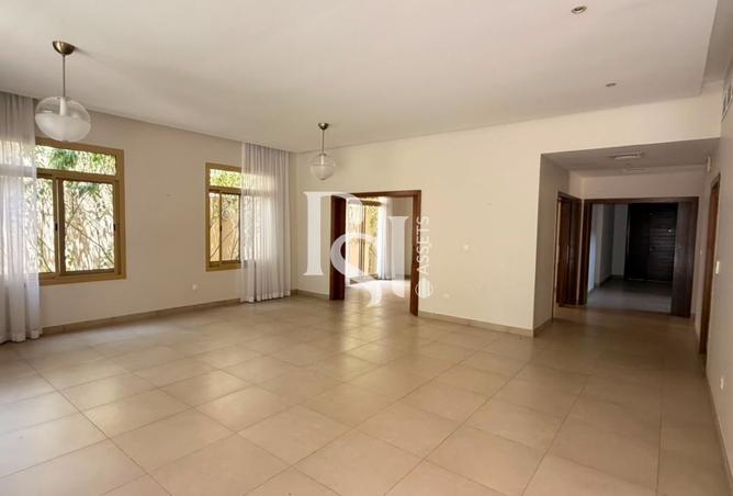 136117971 - Property Image 3