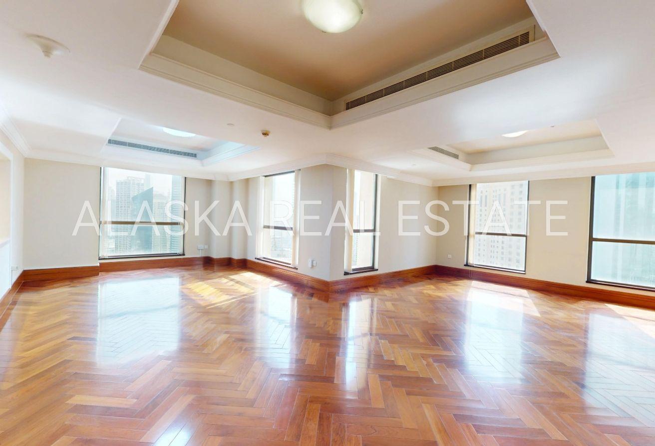 Prime Location | All Bills Included | Unfurnished photo 5