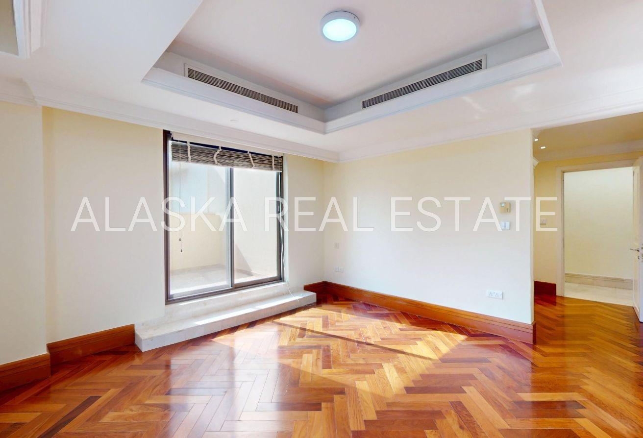 Prime Location | All Bills Included | Unfurnished photo 9