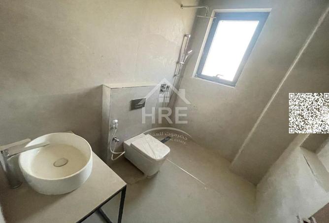 84087157 - Property Image 3