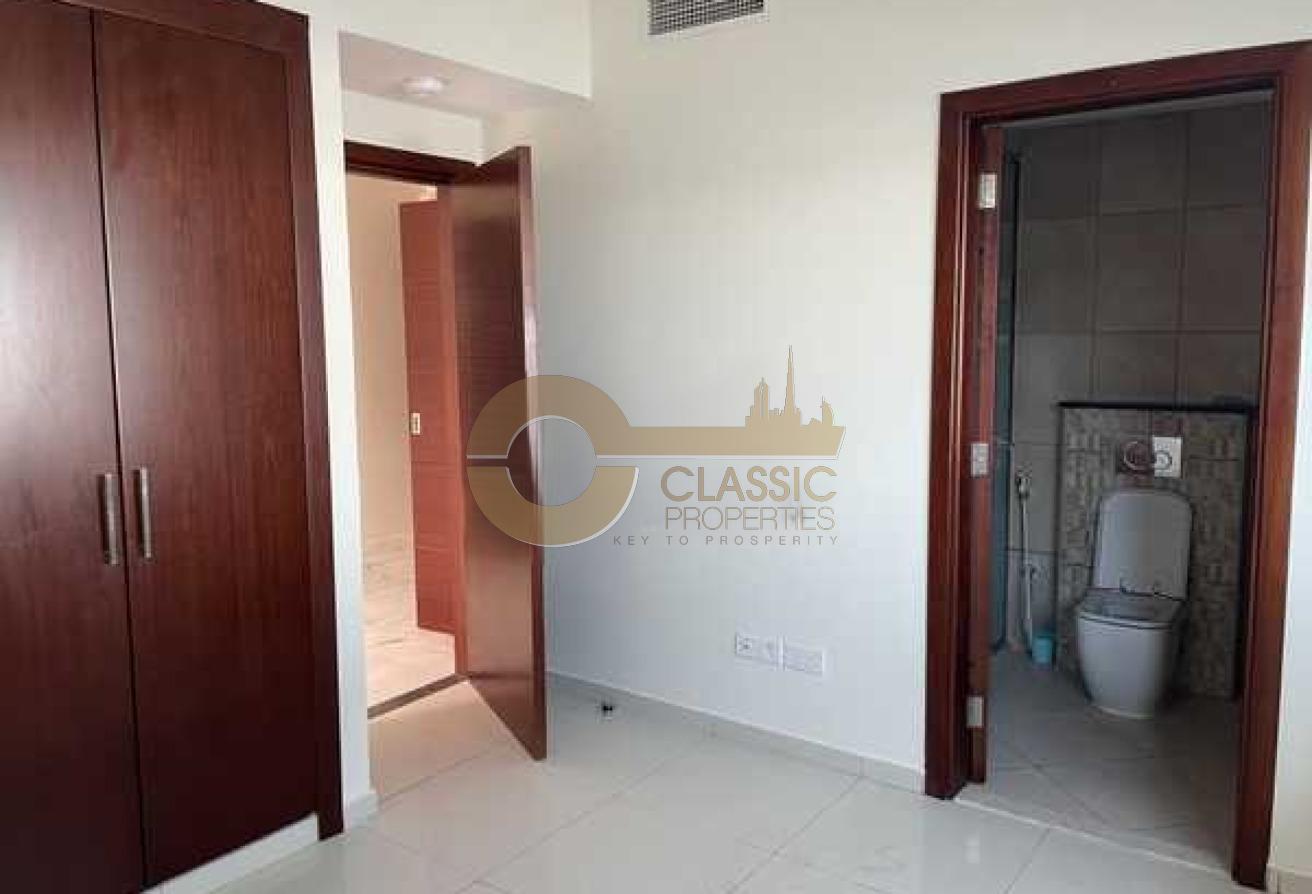 BEAST DEAL | FAMILY LIVING | MAIDS ROOM photo 6