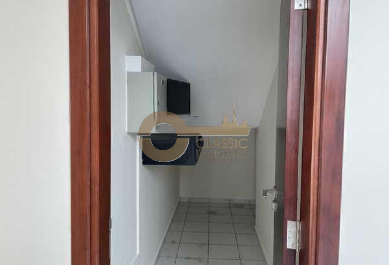 BEAST DEAL | FAMILY LIVING | MAIDS ROOM photo 10