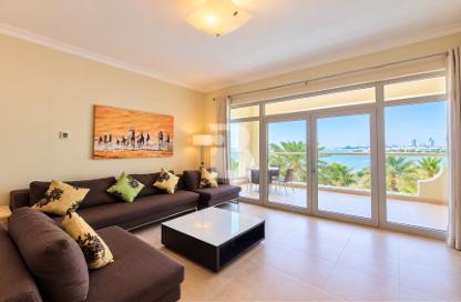 Apartment - 2 - 3 for rent in Al Das - Shoreline Apartments - Palm Jumeirah - Dubai