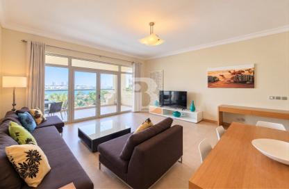 Apartment - 2 - 3 for rent in Al Das - Shoreline Apartments - Palm Jumeirah - Dubai