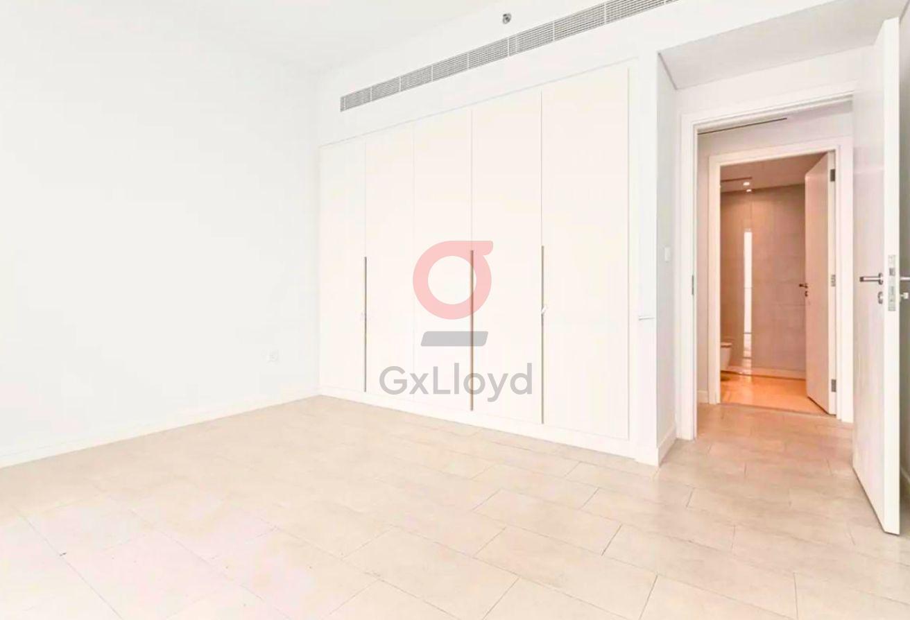 Premium 2BR | Water View | Prime Location photo 11