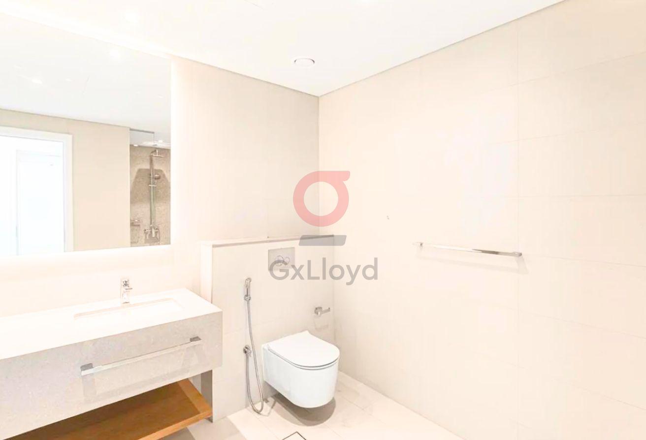 Premium 2BR | Water View | Prime Location photo 15