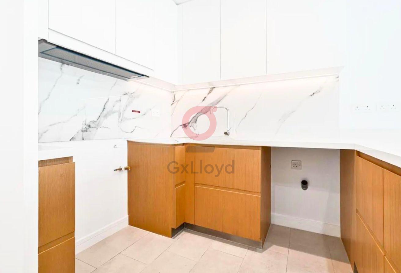 Premium 2BR | Water View | Prime Location photo 6