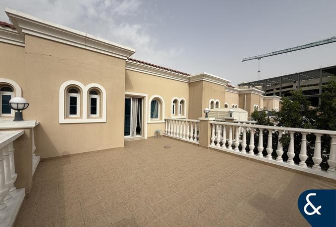 74233072 - Property Image 2