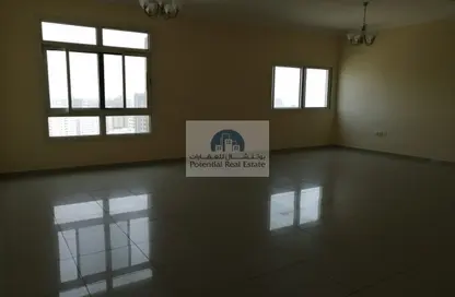 Apartment - 2 Bedrooms - 3 Bathrooms for rent in Al Majaz 1 - Al Majaz - Sharjah