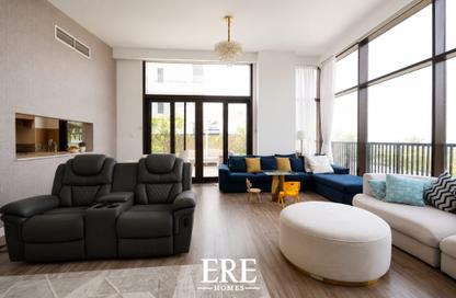 Apartment - 2 Bedrooms - 2 Bathrooms for sale in Jenna Main Square 1 - Jenna Main Square - Town Square - Dubai