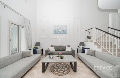 Villa - 3 Bedrooms - 3 Bathrooms for rent in Forat - The Lakes - Dubai