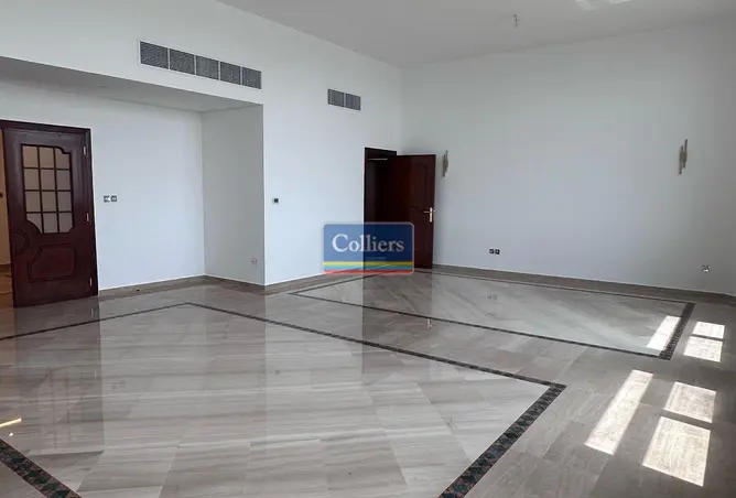 155075412 - Property Image 2