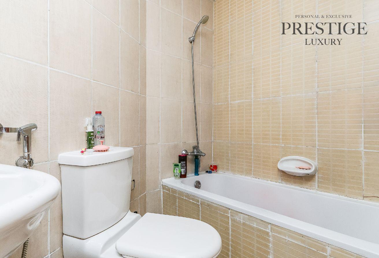 1Bed | Furnished | Lake View | Vacant photo 13