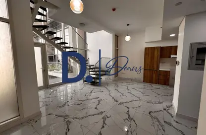 Apartment - 2 Bedrooms - 2 Bathrooms for rent in Oasis Residences - Masdar City - Abu Dhabi