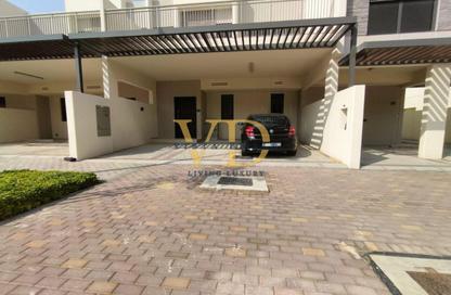Townhouse - 3 - 5 for rent in Zinnia - Damac Hills 2 - Dubai Townhouse - 3 - 5 for rent in Zinnia - Damac Hills 2 - Dubai