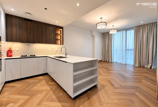 UPGRADED | HIGH FLOOR | MOTIVATED SELLER