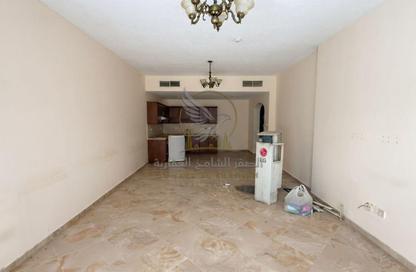 Apartment - 3 Bedrooms - 3 Bathrooms for rent in New Al Taawun Road - Al Taawun - Sharjah