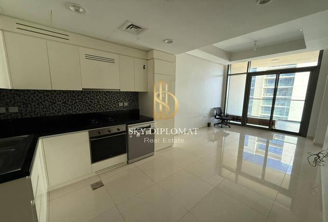 72721436 - Property Image 2