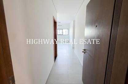 Apartment - 2 - 3 for rent in Muweileh Community - Muwaileh Commercial - Sharjah