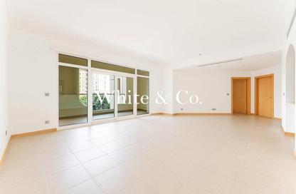 Apartment - 2 Bedrooms - 3 Bathrooms for rent in Abu Keibal - Shoreline Apartments - Palm Jumeirah - Dubai